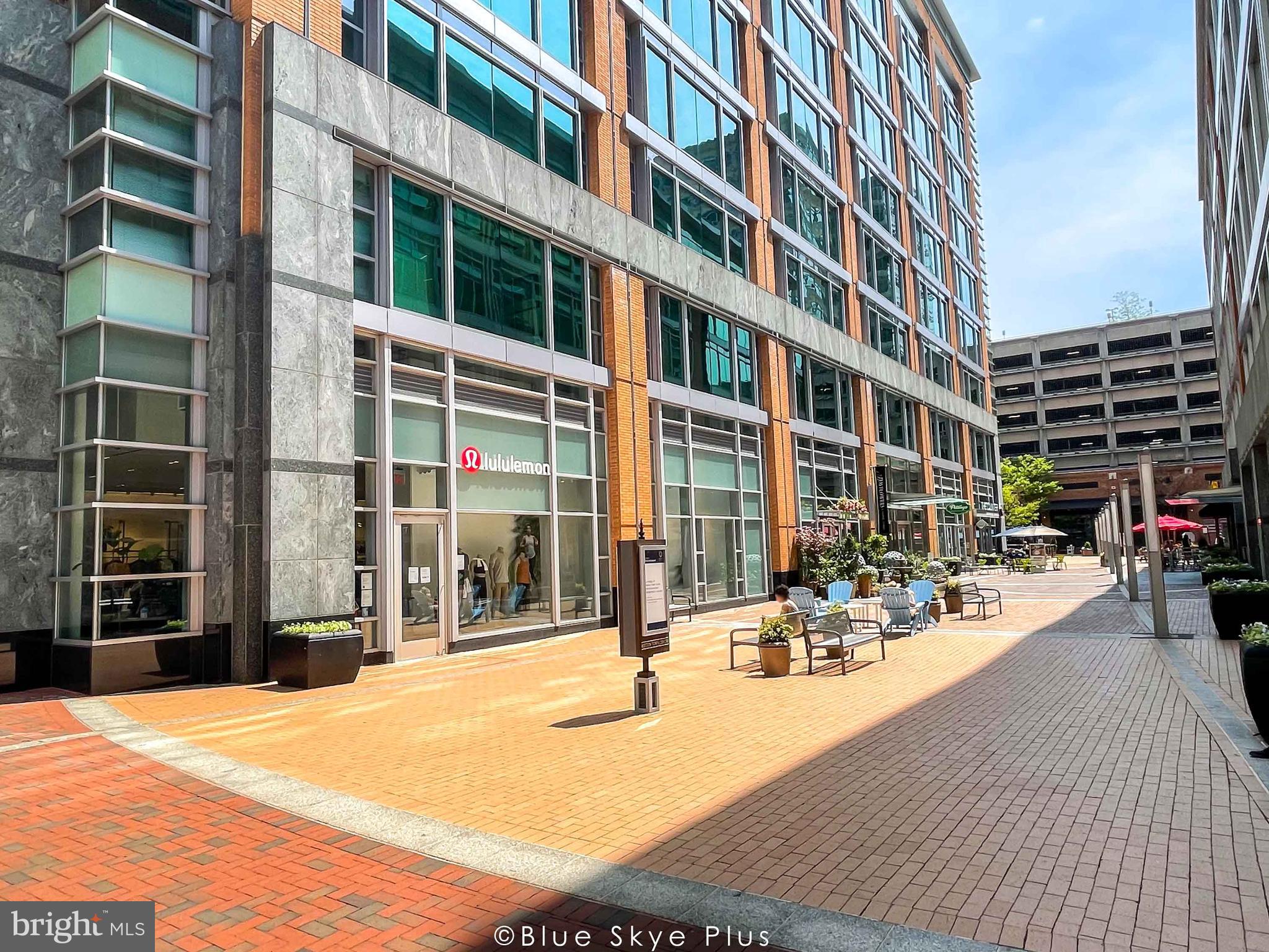 1781 Jonathan Way, Unit 1781I Reston, VA 20190 - Photo 41 of 48 a building with glass door and glass door