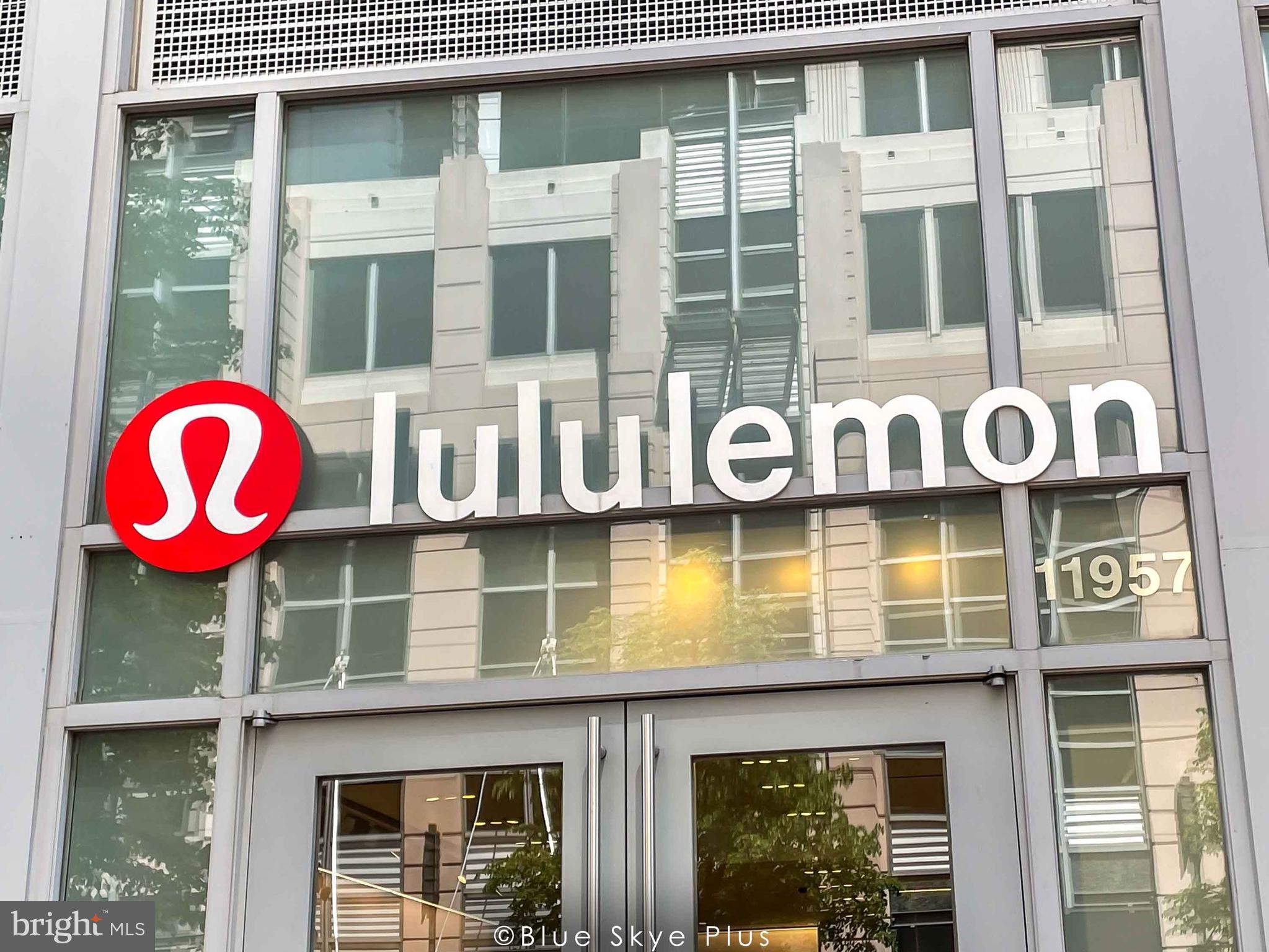 1781 Jonathan Way, Unit 1781I Reston, VA 20190 - Photo 43 of 48 a sign that is on the wall of building