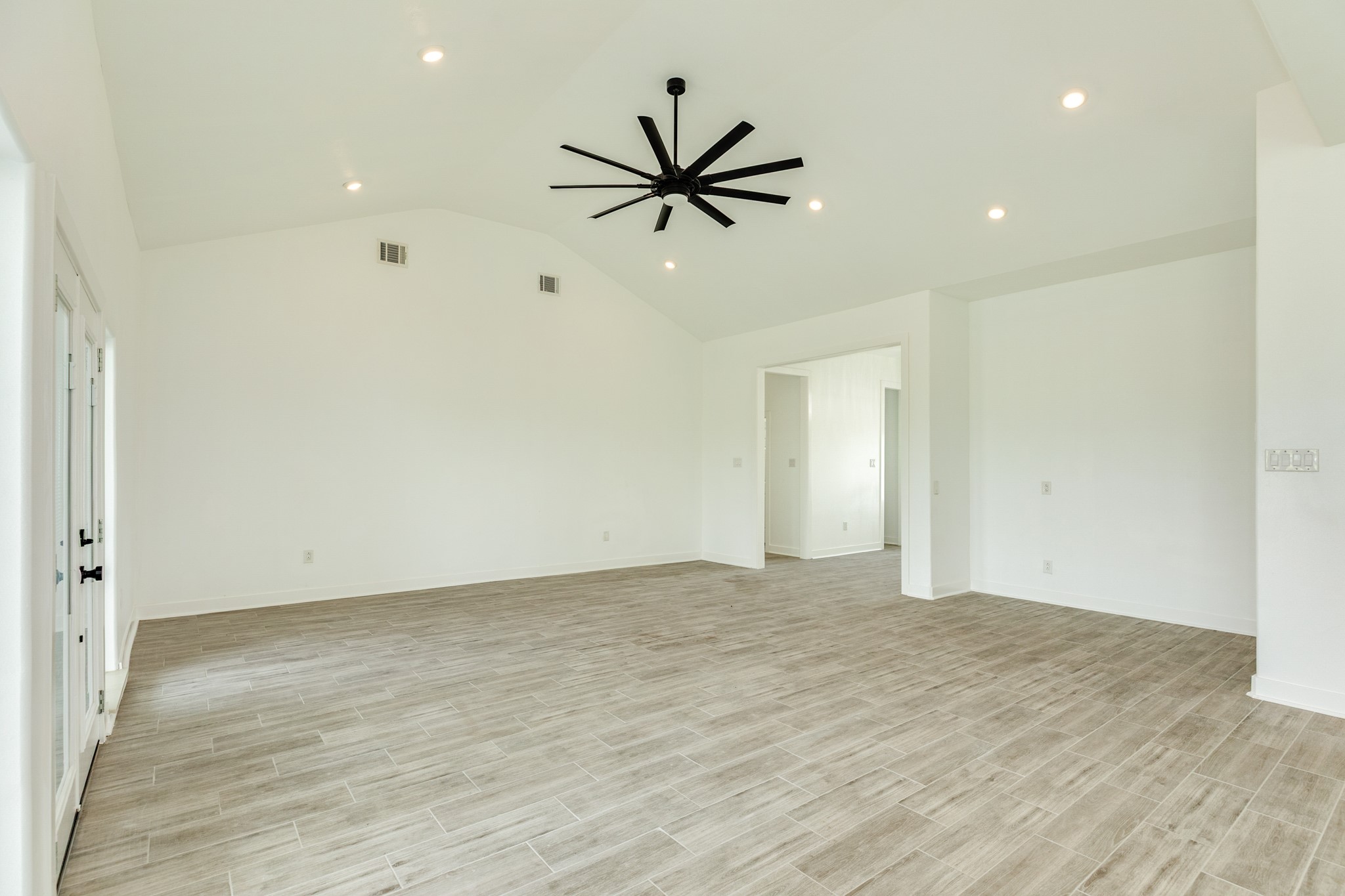 302 Colt Trail Angleton, TX 77515 - Photo 12 of 38