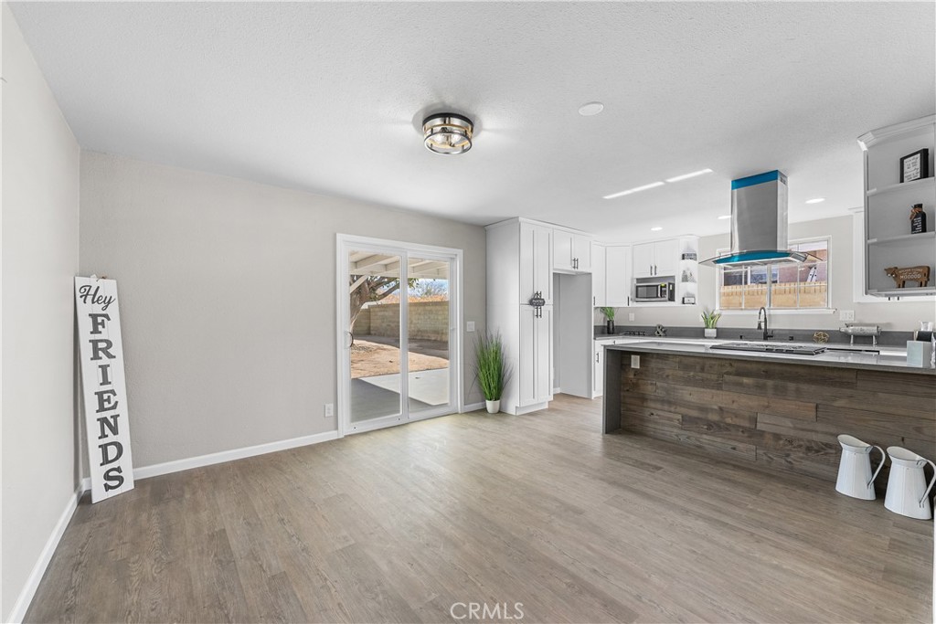 37410 Larkin Avenue Palmdale, CA 93550 - Photo 12 of 48