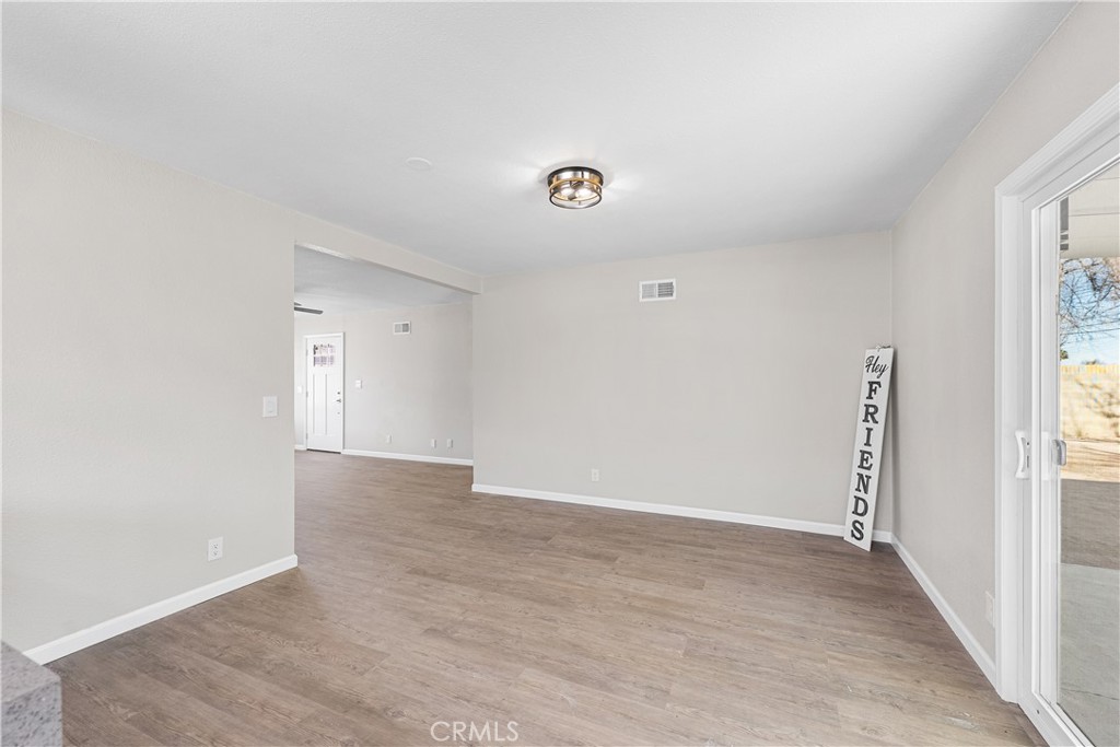 37410 Larkin Avenue Palmdale, CA 93550 - Photo 16 of 48