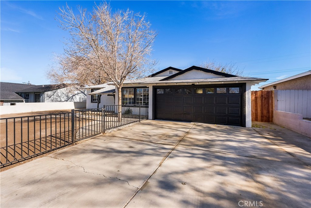 37410 Larkin Avenue Palmdale, CA 93550 - Photo 2 of 48