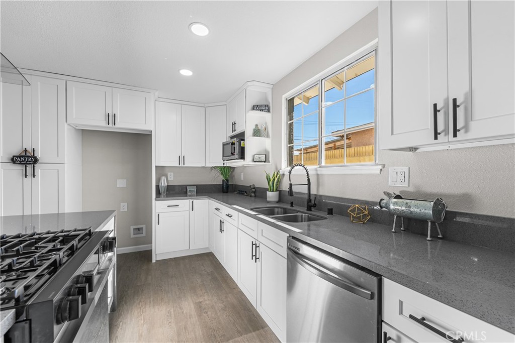 37410 Larkin Avenue Palmdale, CA 93550 - Photo 25 of 48