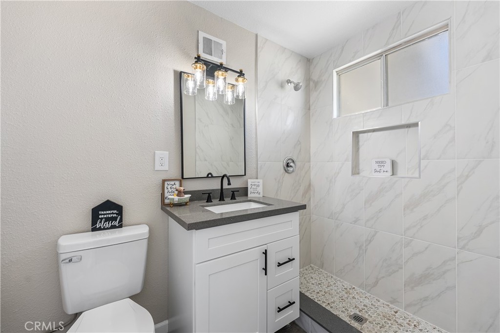 37410 Larkin Avenue Palmdale, CA 93550 - Photo 32 of 48