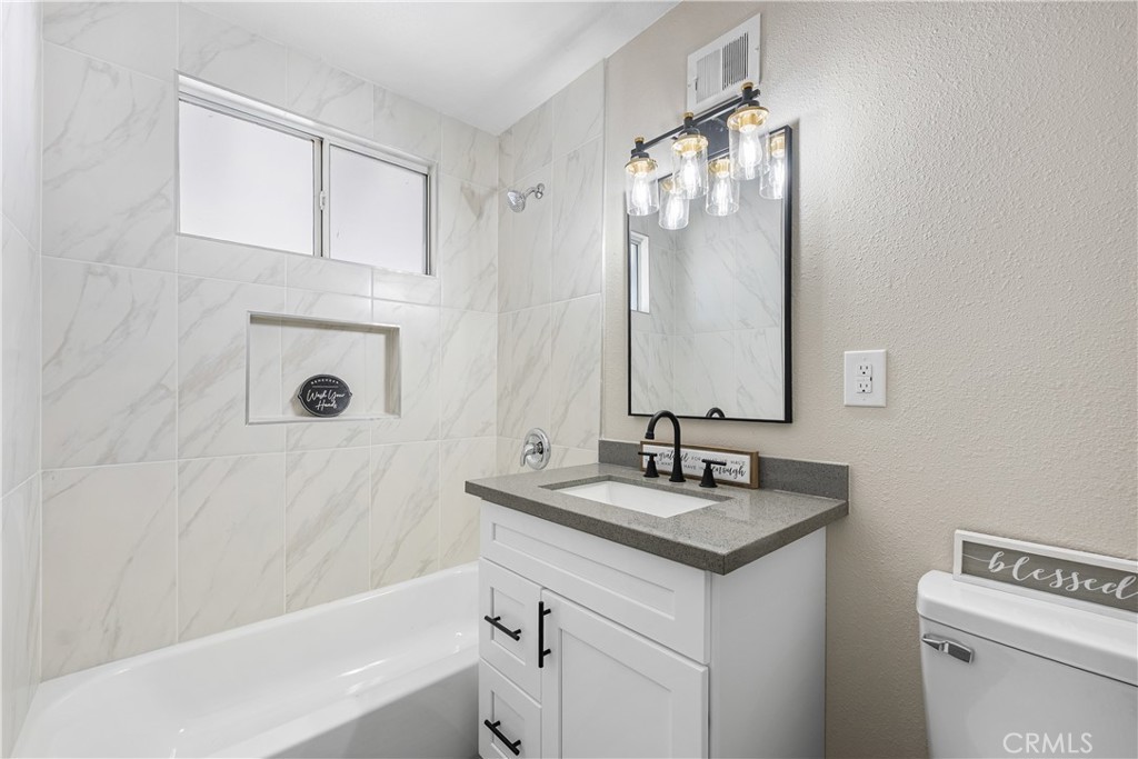 37410 Larkin Avenue Palmdale, CA 93550 - Photo 35 of 48