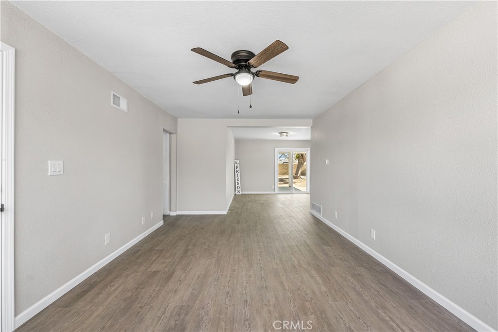 37410 Larkin Avenue Palmdale, CA 93550 - Photo 9 of 48