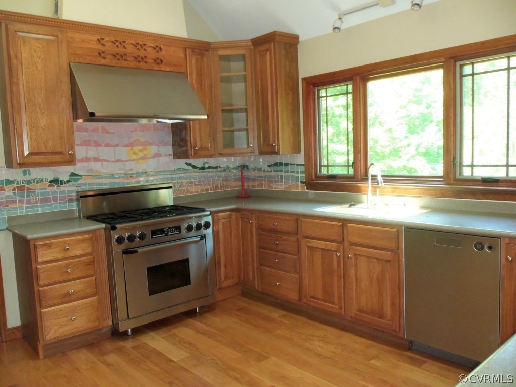 2155 Hunters Mill Road Powhatan, VA 23139 - Photo 12 of 24 Upgraded appliances including commercial grade sto