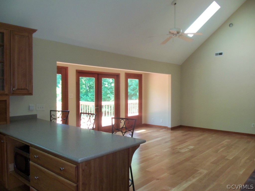 2155 Hunters Mill Road Powhatan, VA 23139 - Photo 9 of 24 Great room - vaulted with wall of glass across rea