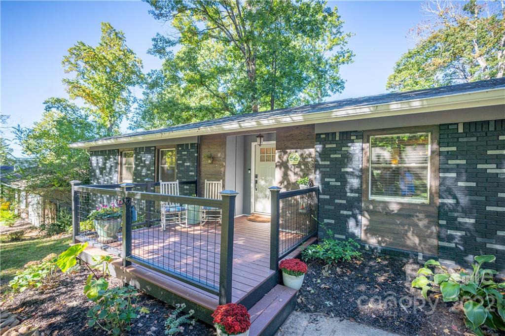 56 Rathfarnham Road Asheville, NC 28803 - Photo 4 of 46 Gallery Image 4