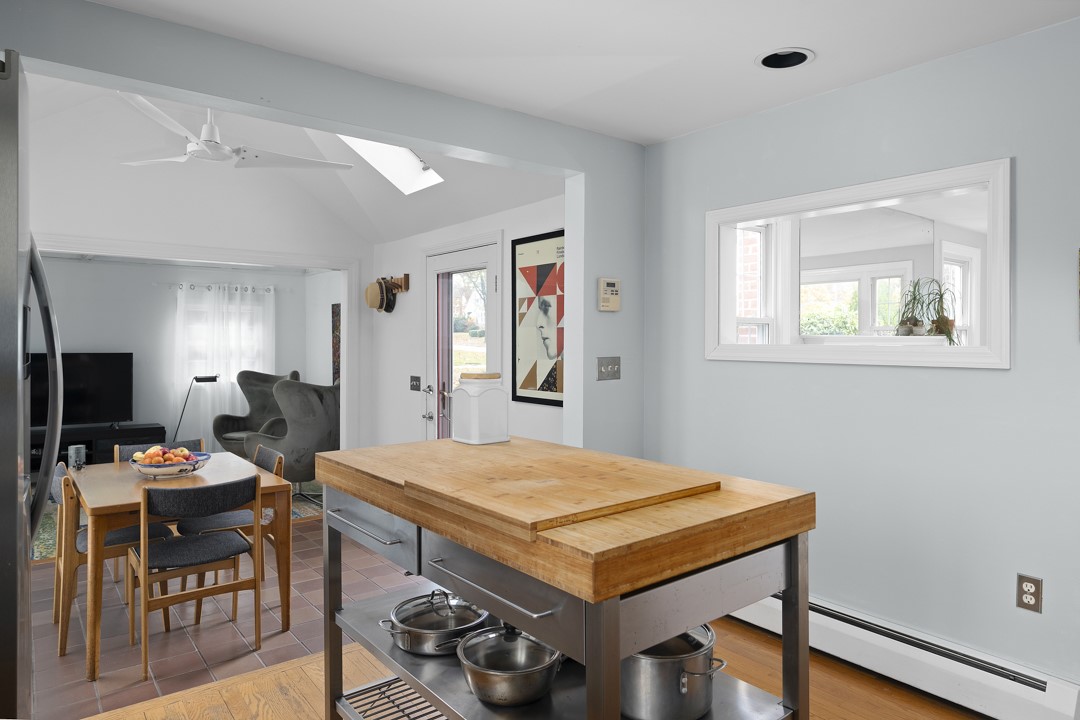 922 Narragansett Parkway Warwick, RI 02888 - Photo 12 of 24