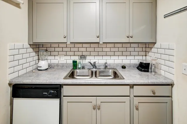 $165,000 | 2829 Coho Street, Unit 6, Madison, WI 53713