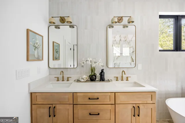 $889,955 | 109 Flora Avenue Northeast, Atlanta, GA 30307