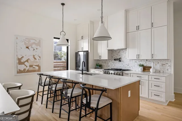 $889,955 | 109 Flora Avenue Northeast, Atlanta, GA 30307