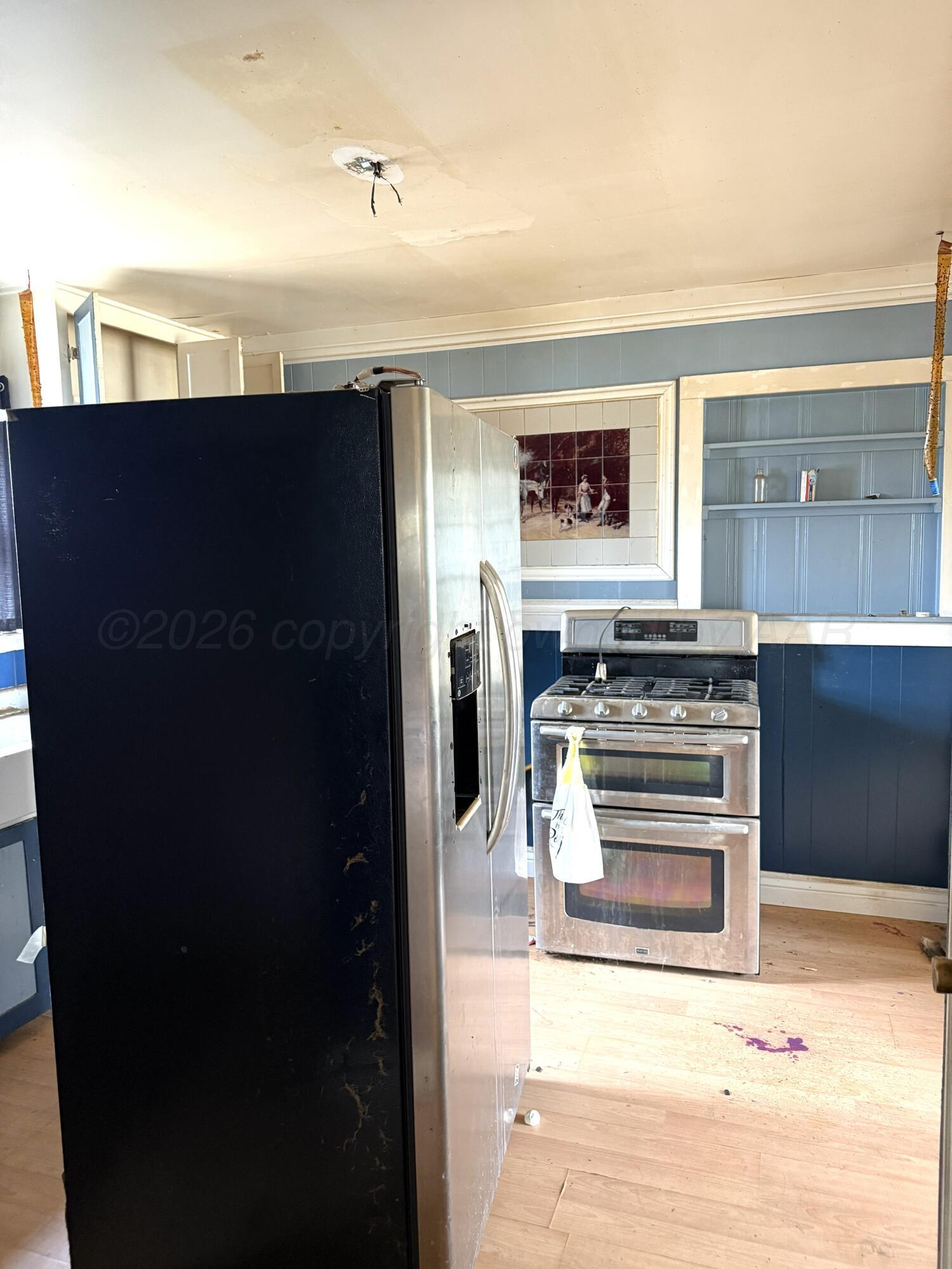 1403 Baker Street Borger, TX 79007 - Photo 2 of 11 IMG_8314