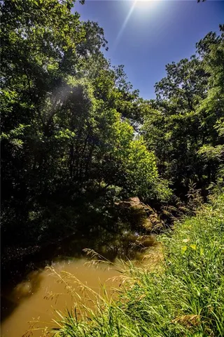 $970,000 | 18651 East 750th Road, Mound City, KS 66056