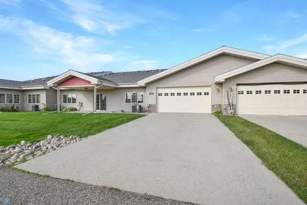 $345,000 | 1752 Brainard Boulevard, Unit 6, Detroit Lakes, MN 56501