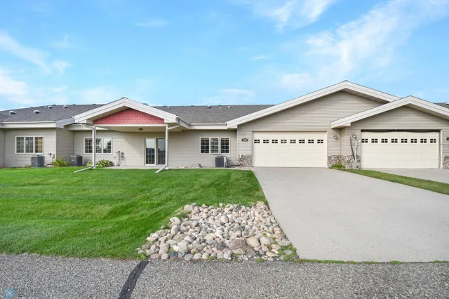 $345,000 | 1752 Brainard Boulevard, Unit 6, Detroit Lakes, MN 56501