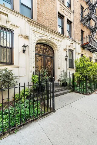 $760,000 | 394 Lincoln Place, Unit C2 | Prospect Heights