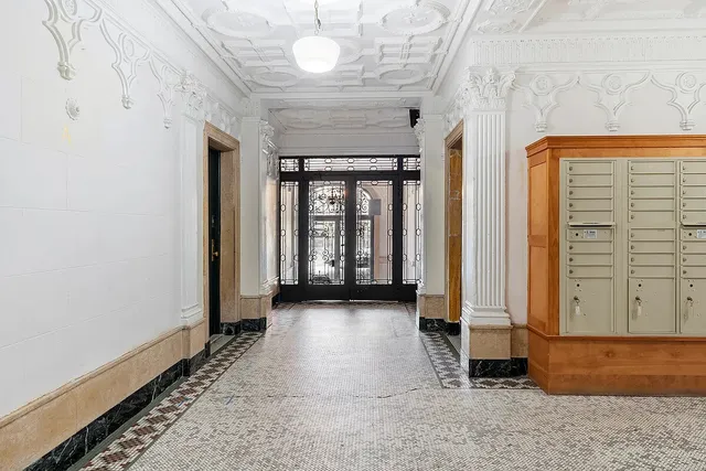 $760,000 | 394 Lincoln Place, Unit C2 | Prospect Heights