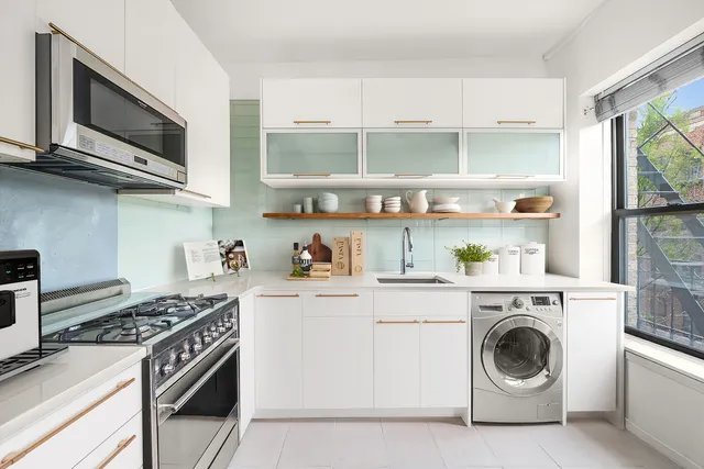 $760,000 | 394 Lincoln Place, Unit C2 | Prospect Heights