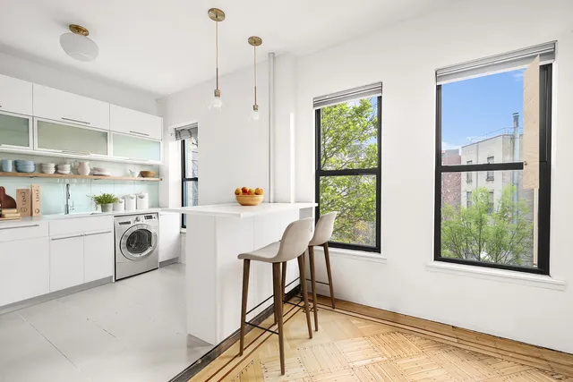 $760,000 | 394 Lincoln Place, Unit C2 | Prospect Heights