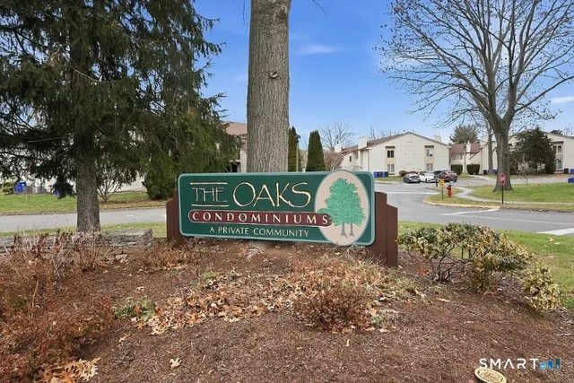 $2,100 | 17 Little Oak Lane, Unit 17, Rocky Hill, CT 06067