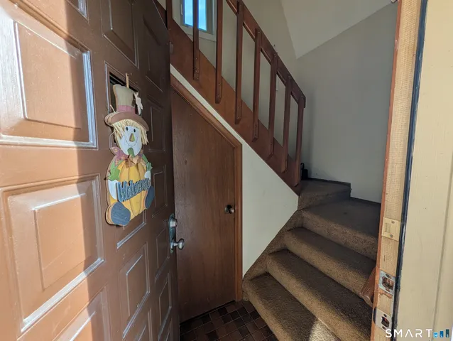 $2,100 | 17 Little Oak Lane, Unit 17, Rocky Hill, CT 06067