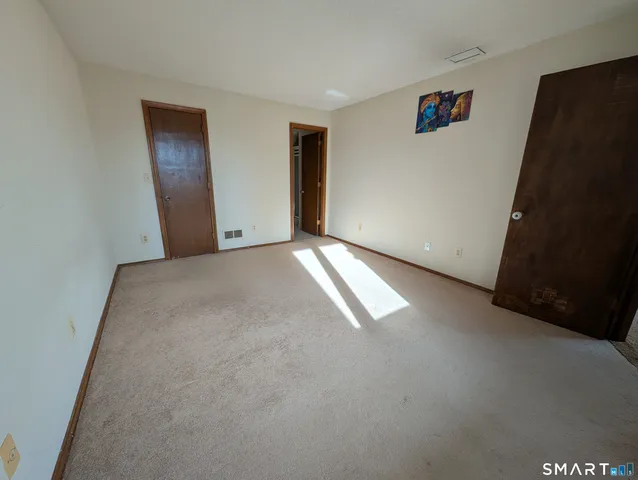 $2,100 | 17 Little Oak Lane, Unit 17, Rocky Hill, CT 06067