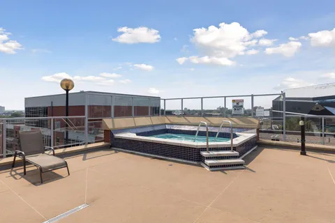 $419,900 | 215 10th Avenue South, Unit 533, Minneapolis, MN 55415