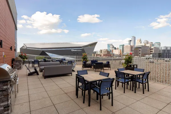 $419,900 | 215 10th Avenue South, Unit 533, Minneapolis, MN 55415