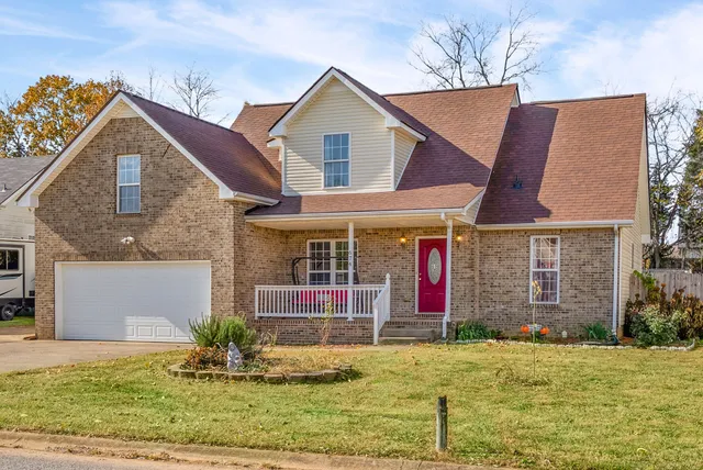 $2,100 | 674 Superior Lane, Clarksville, TN 37043