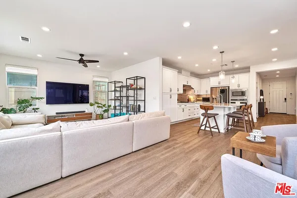 $949,000 | 4101 Adishian Way, Corona, CA 92883