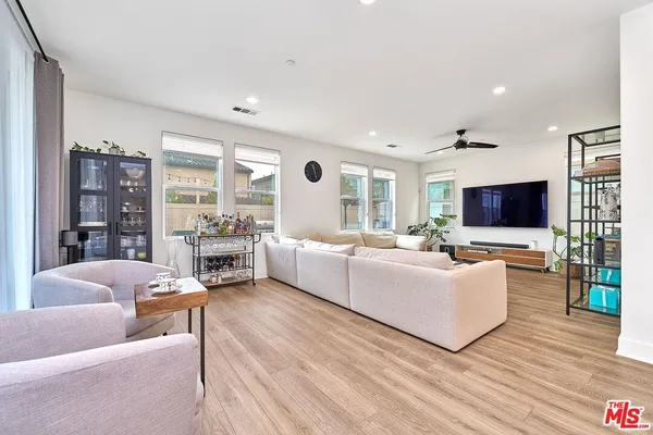 $949,000 | 4101 Adishian Way, Corona, CA 92883