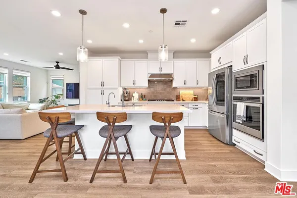 $949,000 | 4101 Adishian Way, Corona, CA 92883