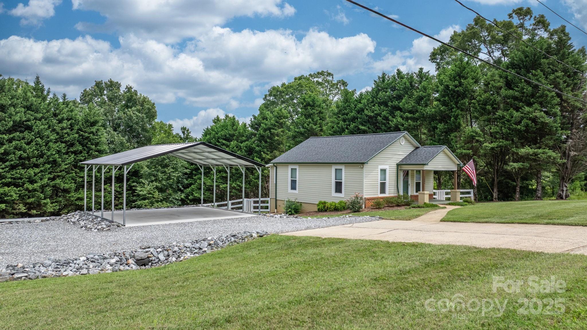 1585 Amherst Road Morganton, NC 28655 - Photo 19 of 38 Gallery Image 19