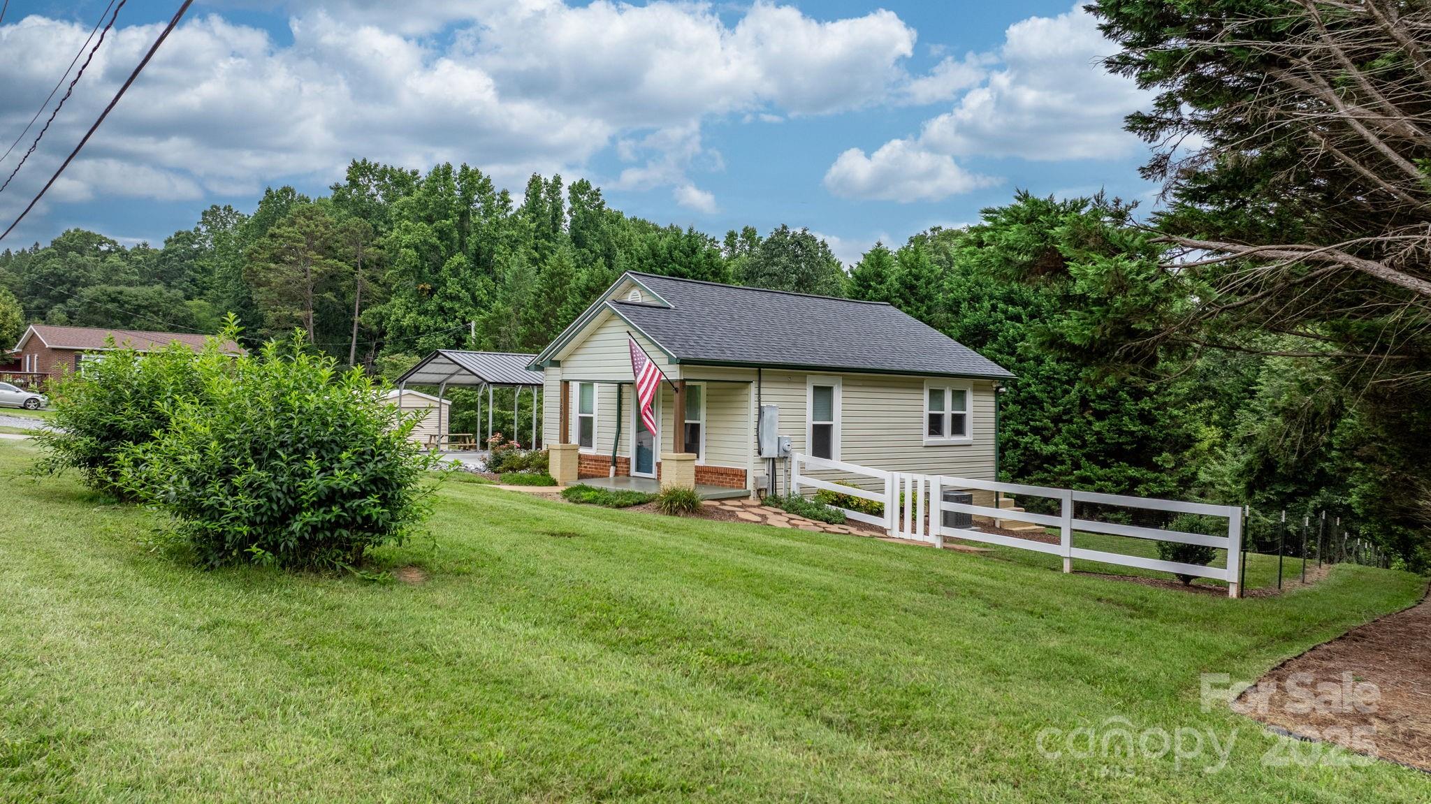 1585 Amherst Road Morganton, NC 28655 - Photo 2 of 38 Gallery Image 2