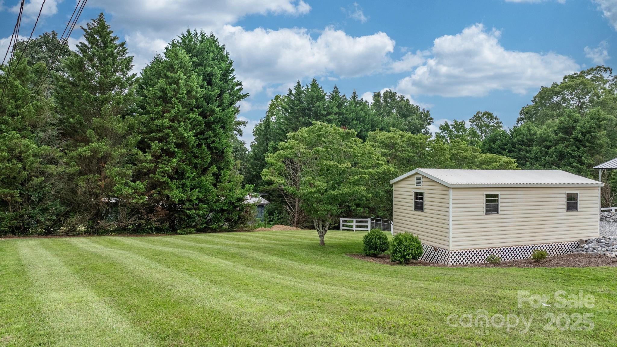 1585 Amherst Road Morganton, NC 28655 - Photo 26 of 38 Gallery Image 26