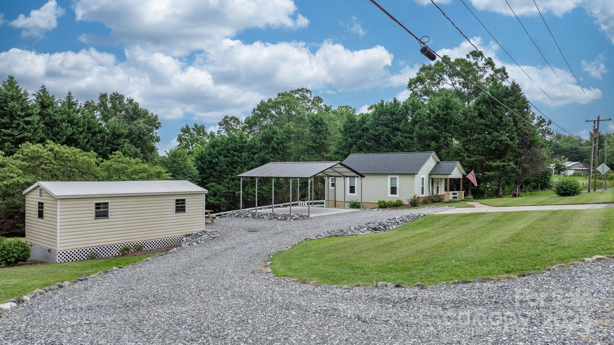 1585 Amherst Road Morganton, NC 28655 - Photo 28 of 38 Gallery Image 28