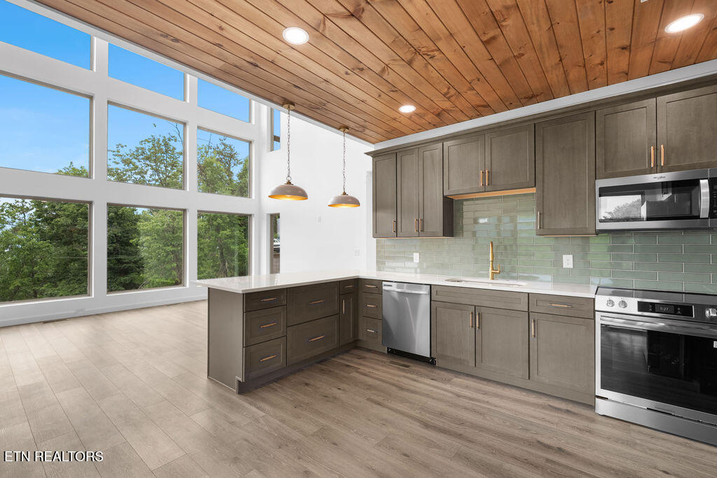 3225 Emerald Springs Loop Sevierville, TN 37862 - Photo 13 of 56 DSC00486