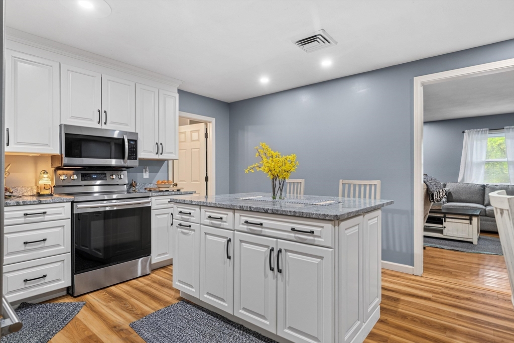 399 Providence Road, Unit A Grafton, MA 01560 - Photo 11 of 30