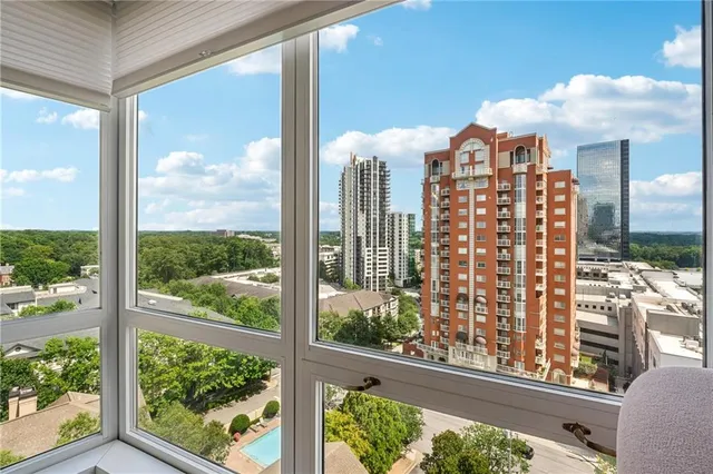 $315,000 | 3475 Oak Valley Road Northeast, Unit 980, Atlanta, GA 30326