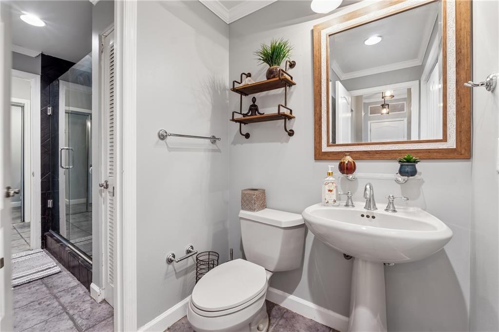 3475 Oak Valley Road Northeast, Unit 980 Atlanta, GA 30326 - Photo 25 of 33