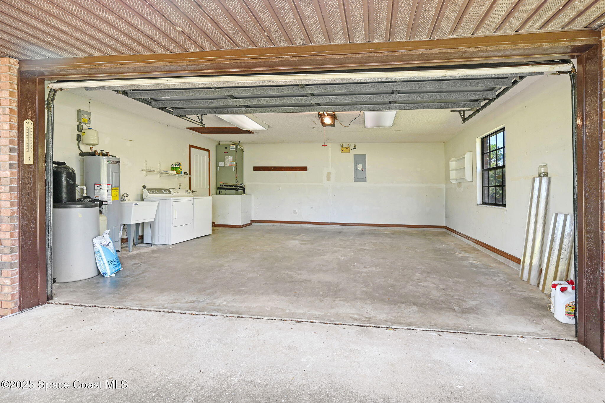 3301 Grant Road Grant-Valkaria, FL 32949 - Photo 32 of 56 a view of a garage