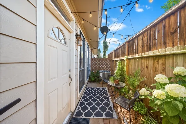 a view of a pathway of a house