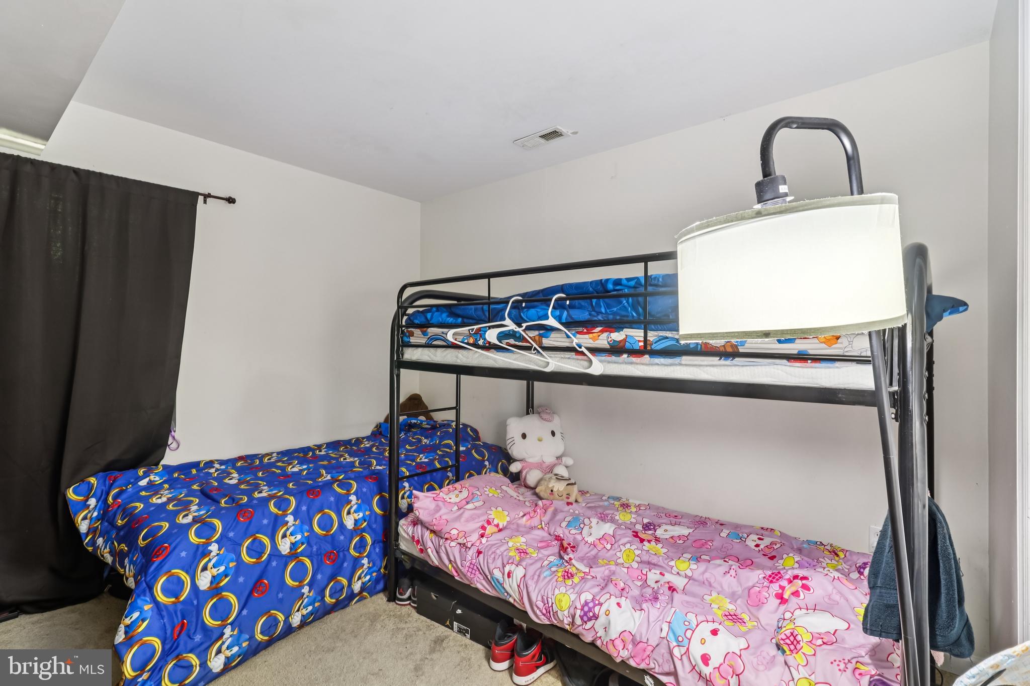 1000 Ute Way Capitol Heights, MD 20743 - Photo 38 of 51 a bedroom with bed and a window