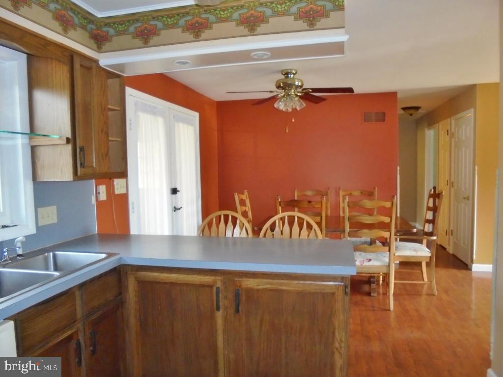 5 Sherri Lane Lititz, PA 17543 - Photo 9 of 31 Gallery Image 9