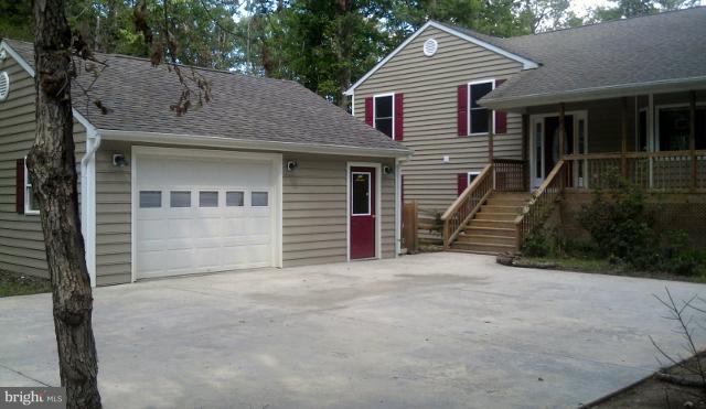 40 Placid Road Colonial Beach, VA 22443 - Photo 13 of 24 Exterior (Front)