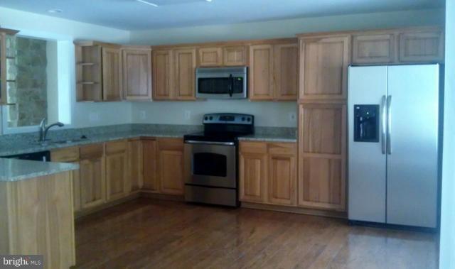 40 Placid Road Colonial Beach, VA 22443 - Photo 6 of 24 Kitchen