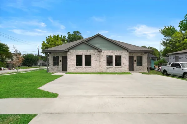 $1,650 | 4205 Elmwood Street, Unit B, Houston, TX 77051