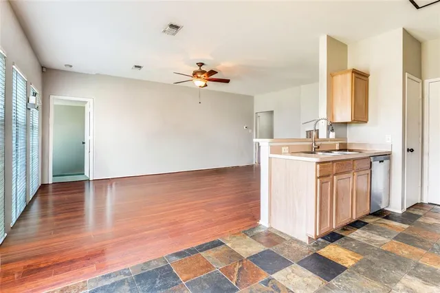 $2,000 | 9013 Winding River Drive, Fort Worth, TX 76118